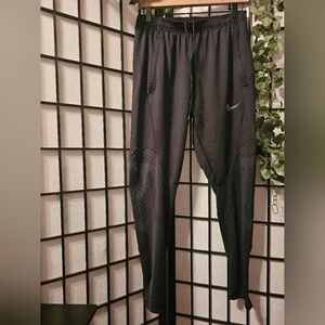 NIKE Women's Strike 22 Pants Slim Fit Black‎ Size Meduim